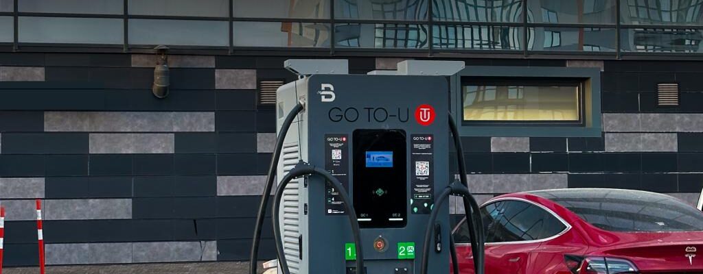електрозарядка авто